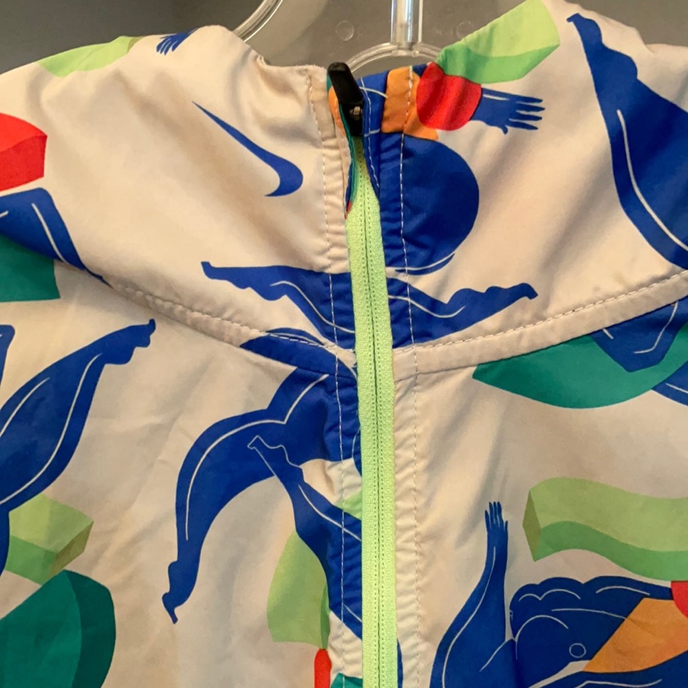 Nike wind breaker blue with decorated art